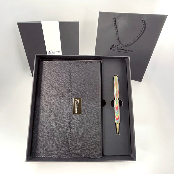 Coffret cadeau : Carnet A5 + Stylo bois Arc en Ciel, Rainbow. Personnalisation possible.