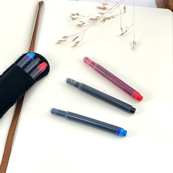 Coffret cadeau : Boite + Stylo Plume Luxe + Carnet Premium A5 + Cartouches + Housse. Personnalisation Possible.
