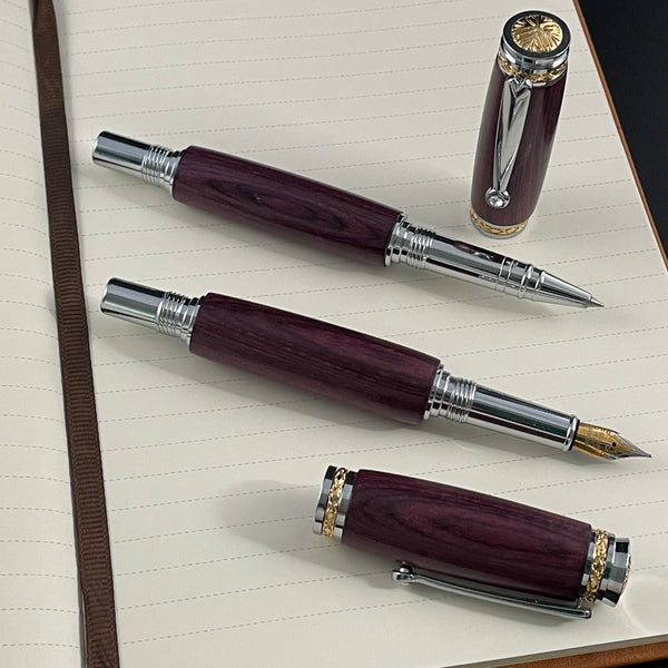 Parure 2 Stylos Luxe Bois Amarante, avec éléments plaqué Or 24k et Cristal. Personnalisé et livré avec boîte cadeau luxe.
