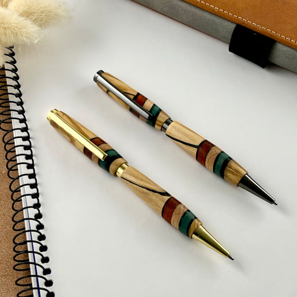 Stylo Bille Bois Tricolore drapeau Italien. Personnalisé avec gravure. Livré avec boîte cadeau métal.